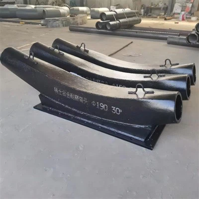 Aliyê zemîn ên aliyê cilê li hember pişta elbika pişta berxwedanê